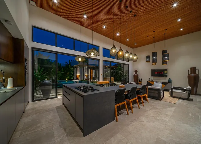 Casa Siesta - Ultimate Chic 3br Uluwatu (Bali)